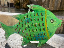 Load image into Gallery viewer, Lanterne Poisson Métal 33 cm