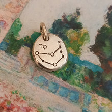 Charger l'image dans la galerie, Pendentif astro artyana Aix en Provence