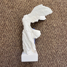 Load image into Gallery viewer, La nike de Samothrace