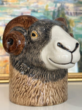 Charger l'image dans la galerie, Petit vase animal artyana Aix en Provence