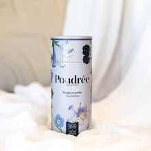 Load image into Gallery viewer, Les bougies de perles de cire végétales sont rechargeables. Les collections Permanente, FLora et Héritage de la marque Poudrée Paris sont disponibles chez Artyana concept store à Aix en provence.