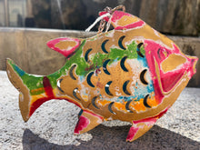 Charger l'image dans la galerie, Lanterne Poisson métal petite taille