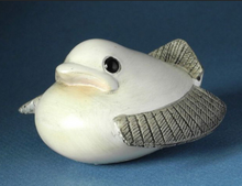 Load image into Gallery viewer, Parastone moineau netsuke Aix en Provence
