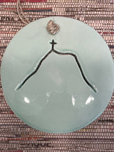 Charger l'image dans la galerie, Médaillon de mur à accrocher - montagne Sainte Victoire