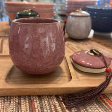 Charger l'image dans la galerie, Pot à thé rond en céramique