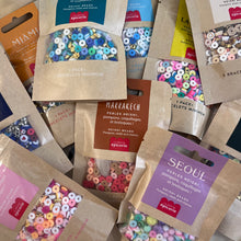 Load image into Gallery viewer, Perles colorées pour bracelet artyana Aix en Provence