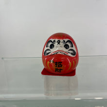 Load image into Gallery viewer, Daruma figurine japonaise