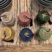 Charger l'image dans la galerie, Pot à thé rond en céramique