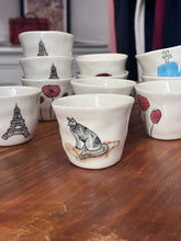 Charger l'image dans la galerie, Mini gobelet Vietnam peints à la main artyana Aix en Provence