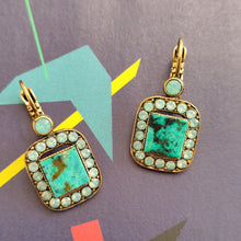 Charger l'image dans la galerie, Boucles d'oreilles dormeuses Nacre