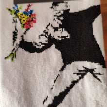 Load image into Gallery viewer, Chaussettes graffiti - Flower bomber