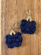 Charger l'image dans la galerie, Boucles d'oreilles passementerie artyana Aix en Provence