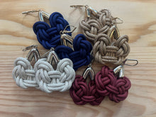 Charger l'image dans la galerie, Boucles d'oreilles passementerie artyana Aix en Provence