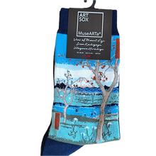 Load image into Gallery viewer, Chaussettes Hiroshige - Vue du mont Fuji de Koshigawa