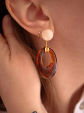 Charger l'image dans la galerie, Boucles d'oreilles résine artyana Aix en Provence