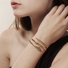 Charger l'image dans la galerie, Bracelet serpent doré artyana Aix en Provence