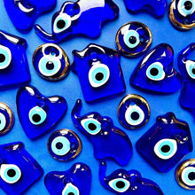 Load image into Gallery viewer, Oeil de nazar artyana Aix en Provence