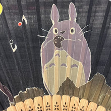 Load image into Gallery viewer, éventail en bois totoro artyana