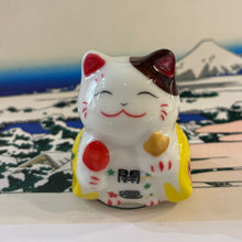Load image into Gallery viewer, maneki neko Aix en Provence
