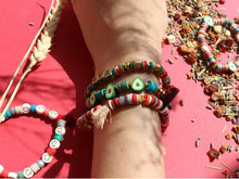 Load image into Gallery viewer, Perles colorées pour bracelet artyana Aix en Provence