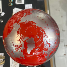 Load image into Gallery viewer, globe rotatif rouge aix