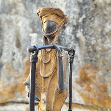 Load image into Gallery viewer, Porteur d'eau - Bronze Burkina Faso