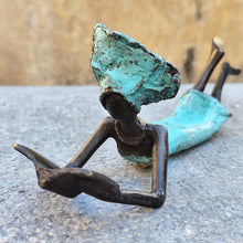 Load image into Gallery viewer, Bronze Burkina Faso allongés