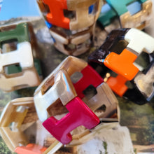 Load image into Gallery viewer, Bracelets manchettes laqués