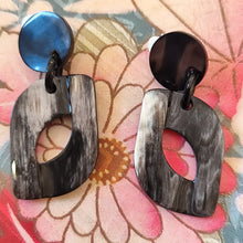Charger l'image dans la galerie, CLIPS boucles d'oreilles laquées Chapo