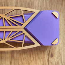 Load image into Gallery viewer, Cigale stylisée en bois