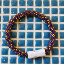 Load image into Gallery viewer, Bracelet en perles du Népal - Violet