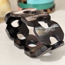 Load image into Gallery viewer, Bracelets manchettes laqués