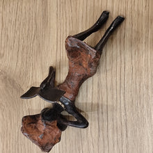 Load image into Gallery viewer, Bronze Burkina Faso allongés