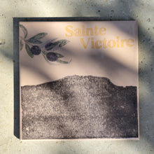 Load image into Gallery viewer, Les Carrés d'Art - Sainte Victoire