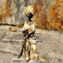 Charger l'image dans la galerie, Petit bronze africain assis