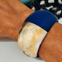 Load image into Gallery viewer, Bracelets manchettes laqués