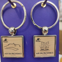 Load image into Gallery viewer, Porte clé mazart artyana Aix en Provence