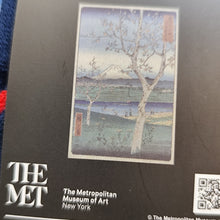 Load image into Gallery viewer, Chaussettes Hiroshige - Vue du mont Fuji de Koshigawa