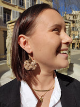 Charger l'image dans la galerie, Boucles d'oreilles passementerie artyana Aix en Provence