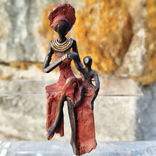 Charger l'image dans la galerie, Petit bronze africain assis