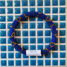 Load image into Gallery viewer, Bracelet en perles du Népal - Bleu