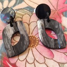 Charger l'image dans la galerie, CLIPS boucles d'oreilles laquées Chapo