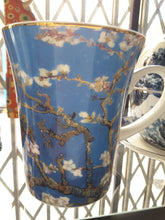 Charger l'image dans la galerie, Tasse porcelaine artyana Aix en Provence