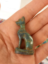 Load image into Gallery viewer, Chat bronze artyana Aix en Provence