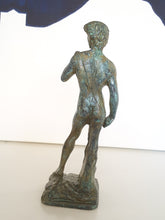 Charger l'image dans la galerie, David