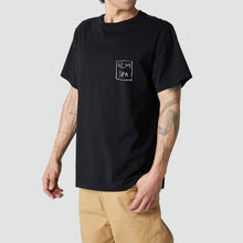 Charger l'image dans la galerie, T-shirt Gem Spa - Basquiat x Jimmy Lion
