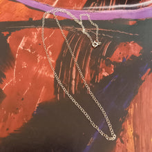Load image into Gallery viewer, Pendentif  Gravure Montagne Sainte Victoire
