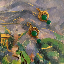 Charger l&#39;image dans la galerie, Boucles d&#39;oreilles dormeuses Agates vertes
