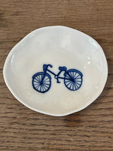 Charger l&#39;image dans la galerie, Mini coupelle plate porcelaine
