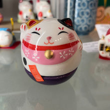 Load image into Gallery viewer, Maneki Neko Culbuto
